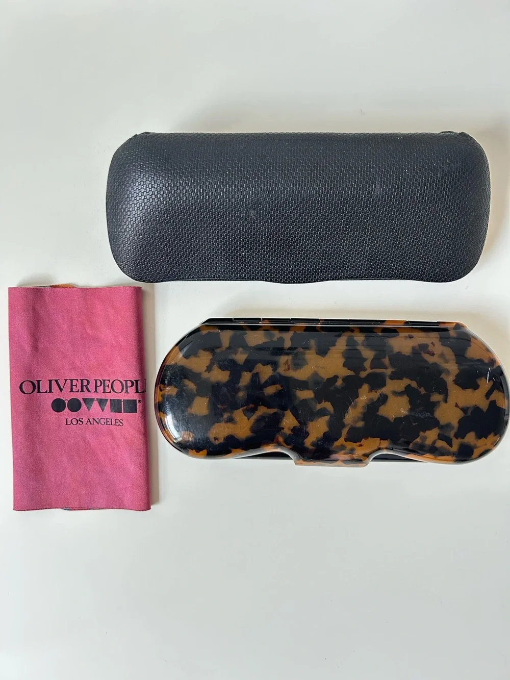 Vintage Oliver Peoples Hard Sunglasses/Glasses case set